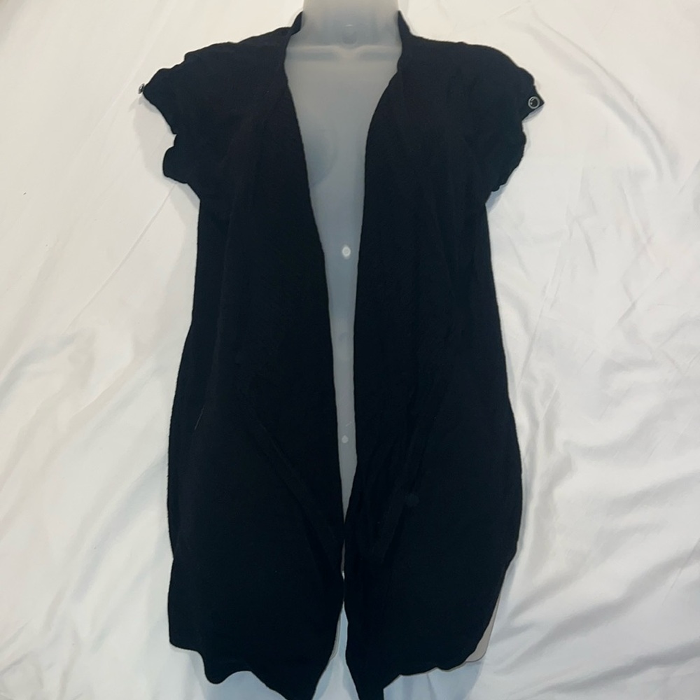 WHITE HOUSE BLACK MARKET WATERFALL CAP SLEEVE SWEATER